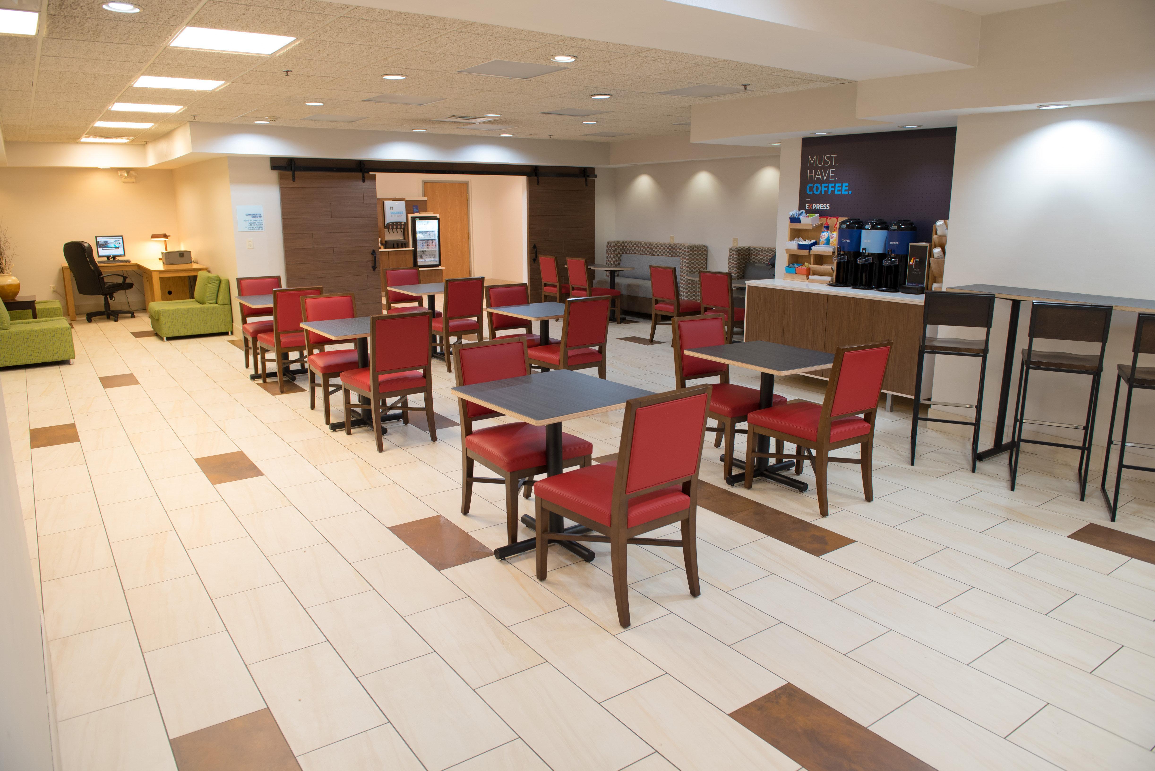 Holiday Inn Express Hotel & Suites Elkhart-South, An Ihg Hotel Екстер'єр фото